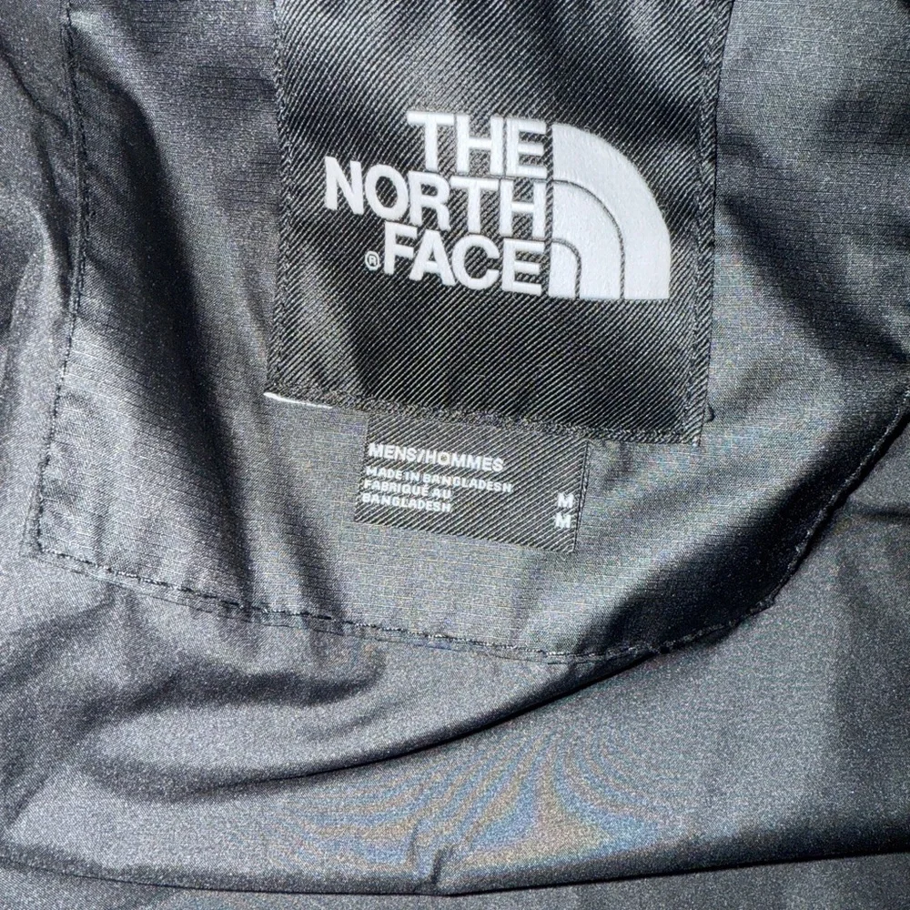 The north face Phlego synthetic insulated jacket in size medium